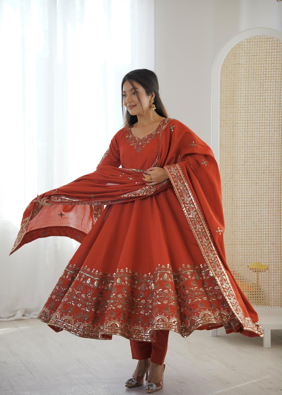 ORANGE EMBROIDERED GOWN SET