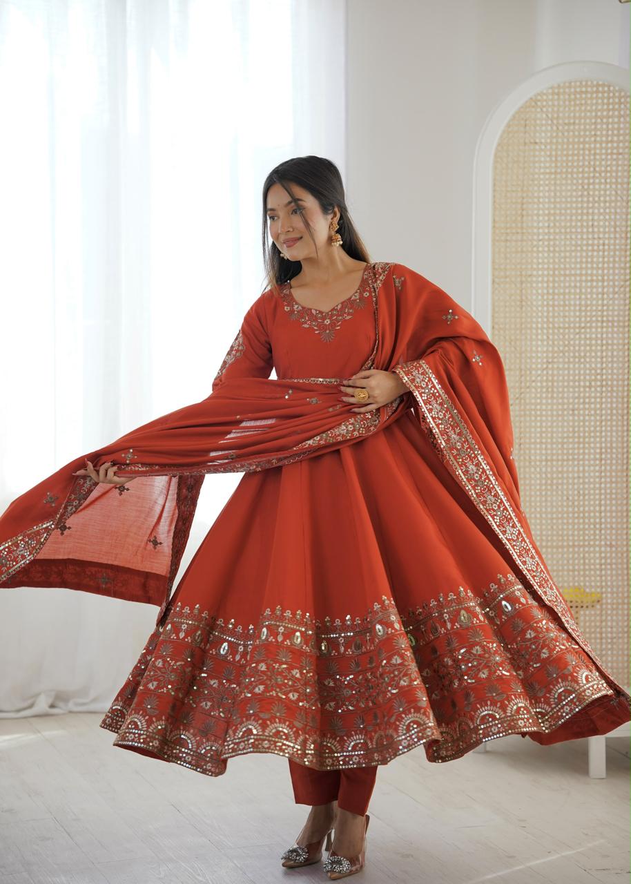 ORANGE EMBROIDERED GOWN SET