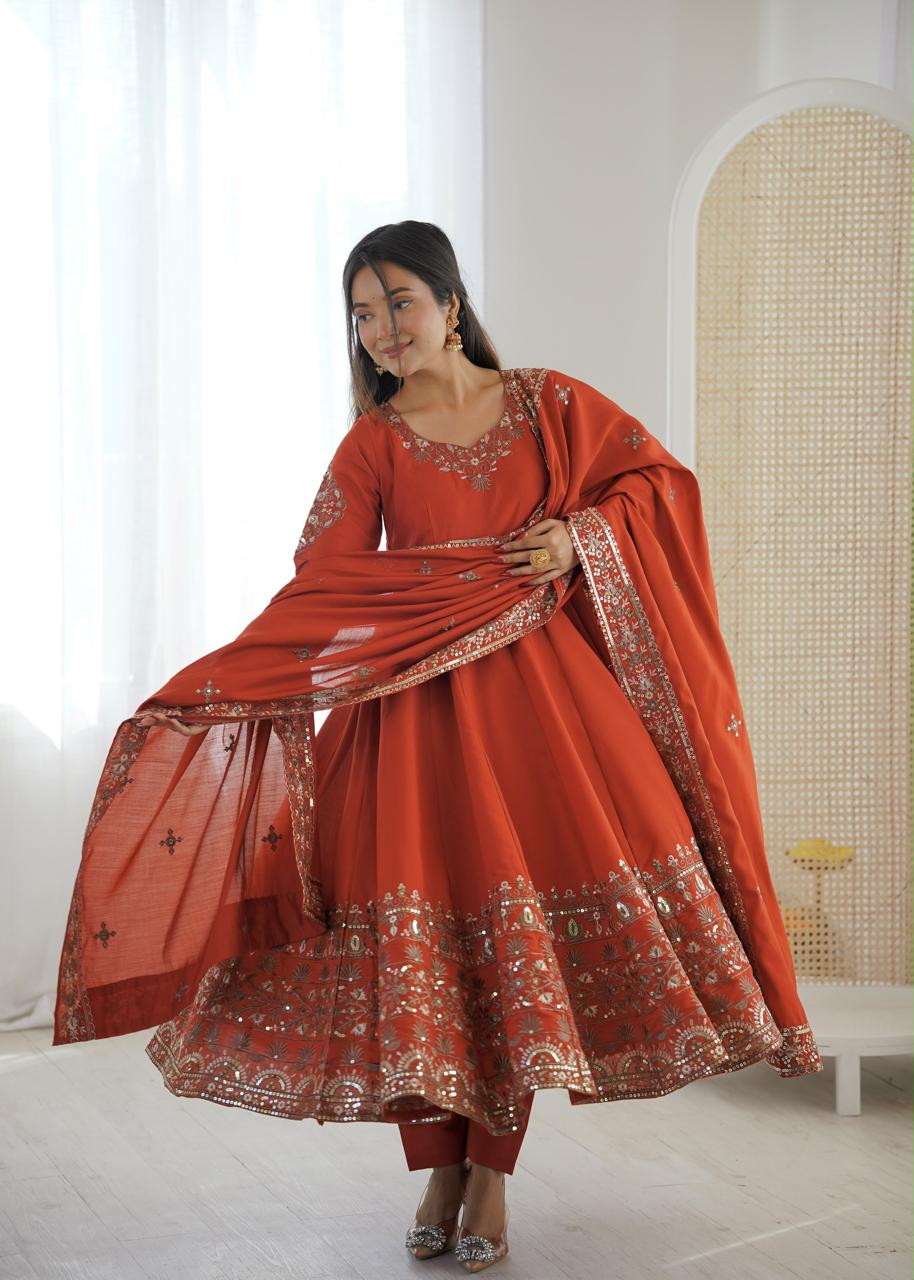 ORANGE EMBROIDERED GOWN SET